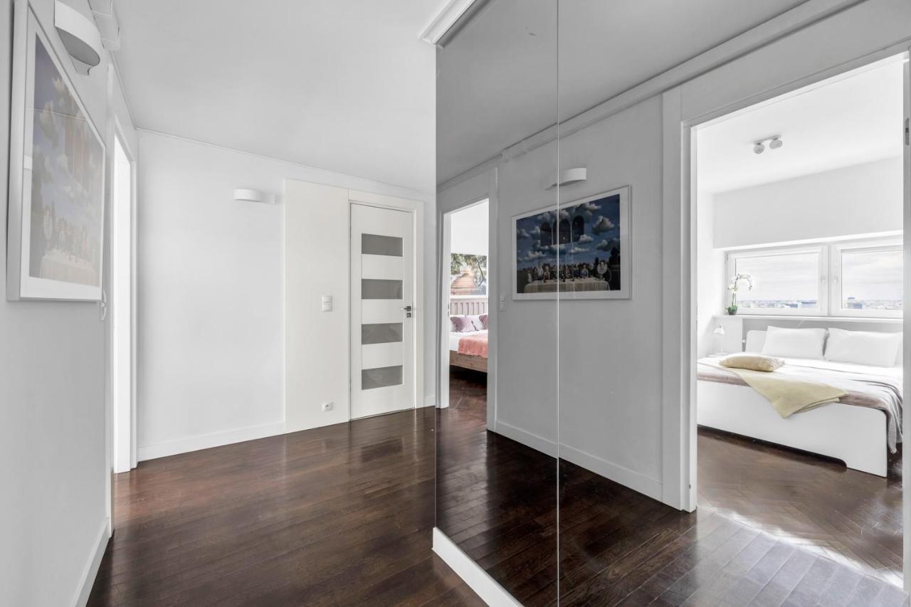 23Rd Floor 3Br Apt With Views Of Warschau Exterior foto